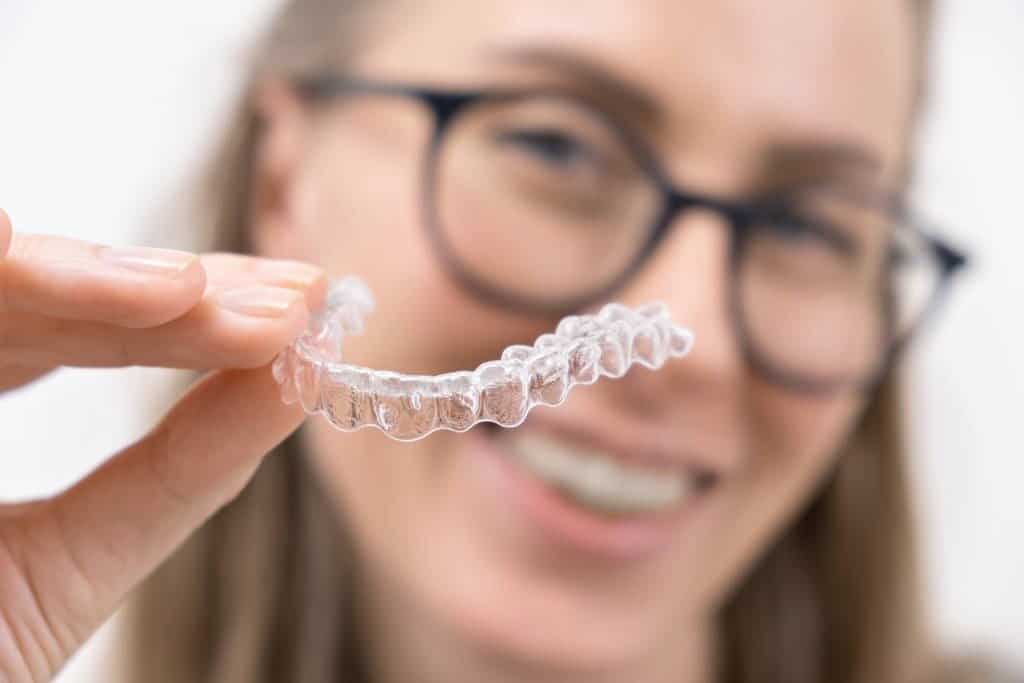 Invisalign vs Braces - Which Orthodontic Treatment Is Right For You?
